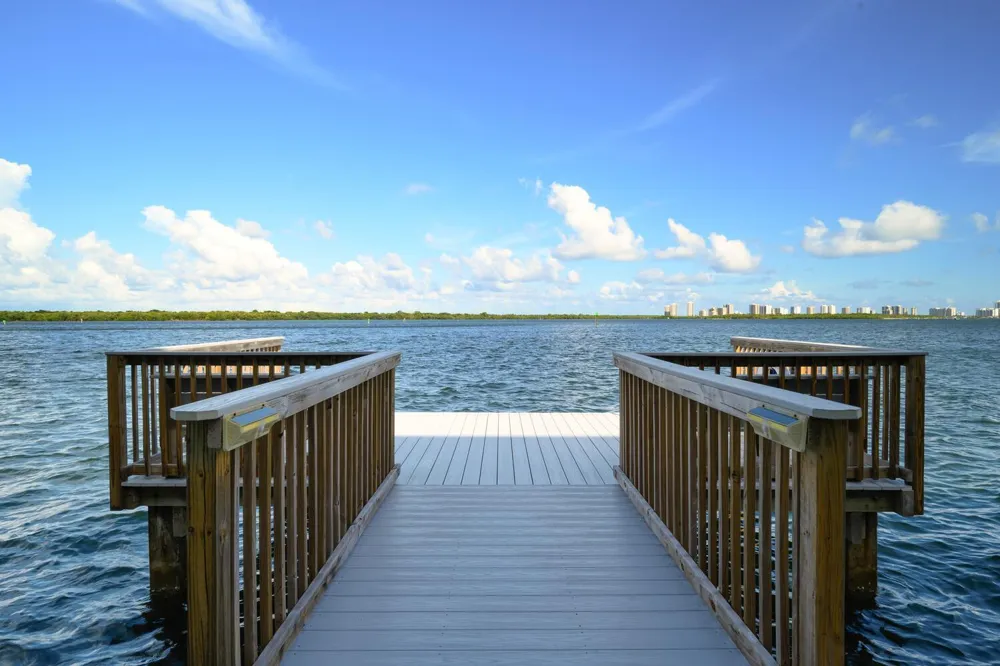 52 Yacht Club Drive #309 North Palm Beach, FL 33408