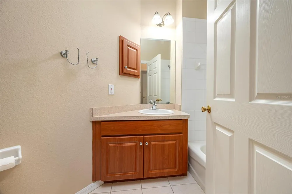 590 GRASSLANDS VILLAGE CIRCLE #590 Lakeland, FL 33803