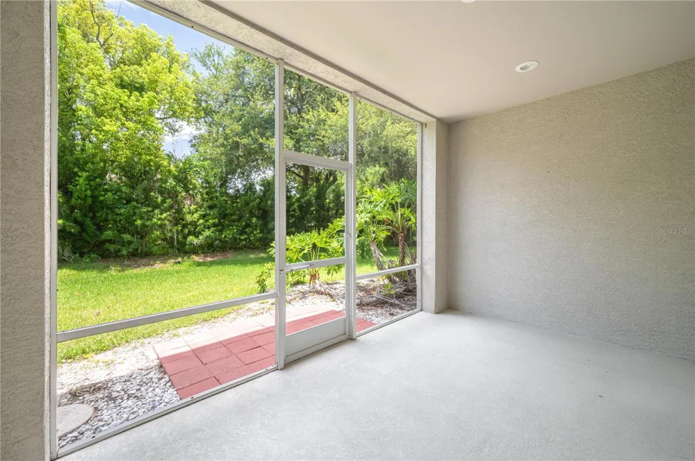 590 GRASSLANDS VILLAGE CIRCLE #590 Lakeland, FL 33803