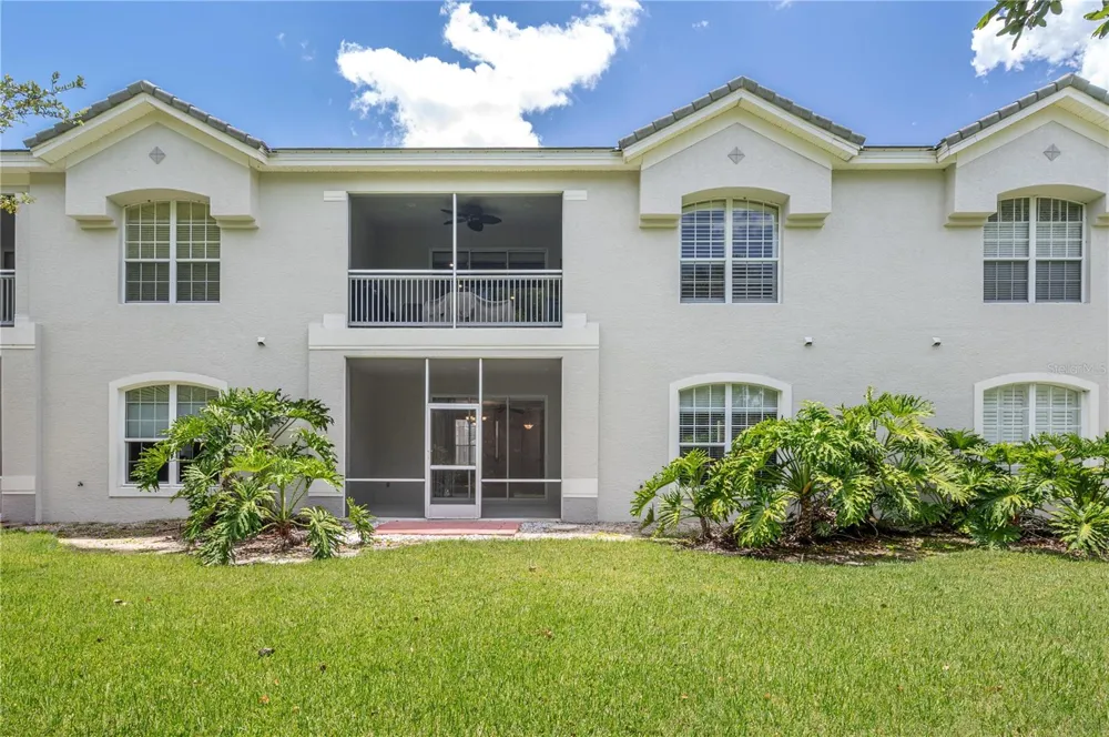 590 GRASSLANDS VILLAGE CIRCLE #590 Lakeland, FL 33803
