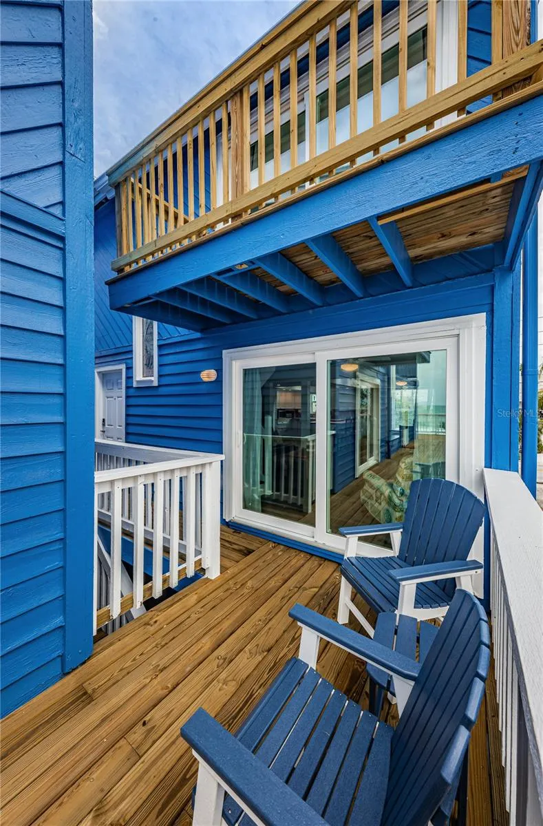 8432 W GULF BOULEVARD #Jellyfish Treasure Island, FL 33706