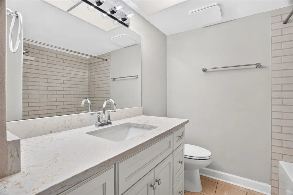 4570 OVERLOOK DRIVE NE #175 St Petersburg, FL 33703