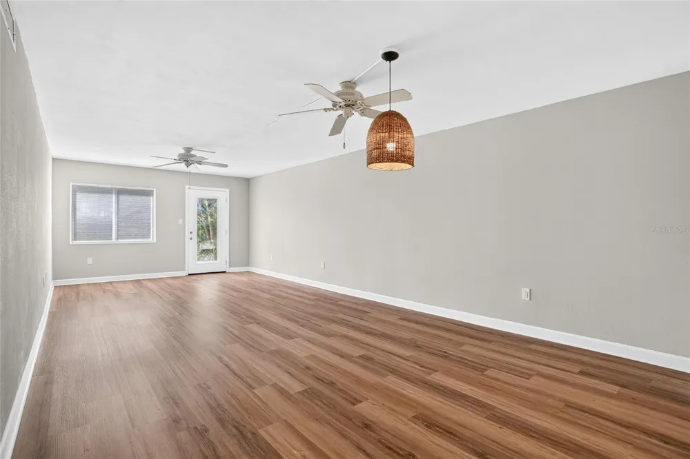4570 OVERLOOK DRIVE NE #175 St Petersburg, FL 33703