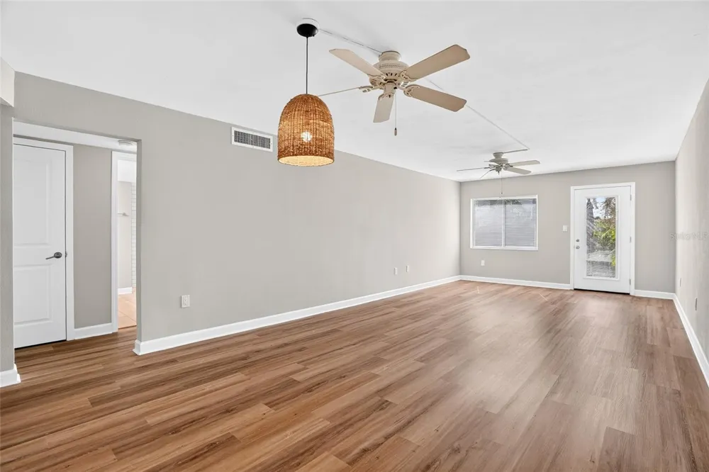 4570 OVERLOOK DRIVE NE #175 St Petersburg, FL 33703