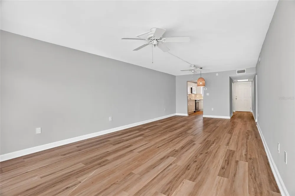 4570 OVERLOOK DRIVE NE #175 St Petersburg, FL 33703