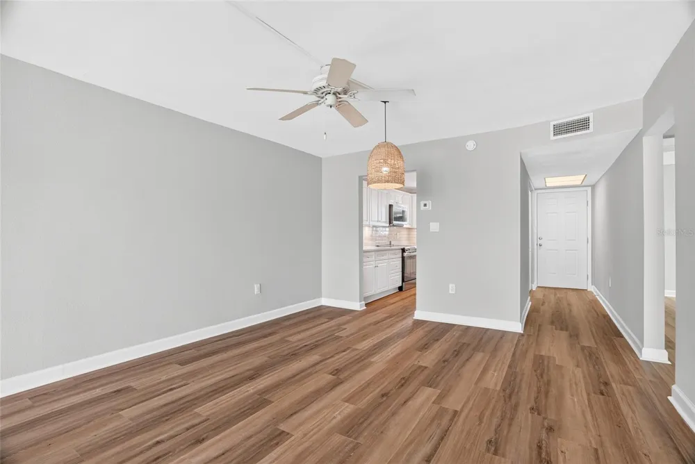 4570 OVERLOOK DRIVE NE #175 St Petersburg, FL 33703
