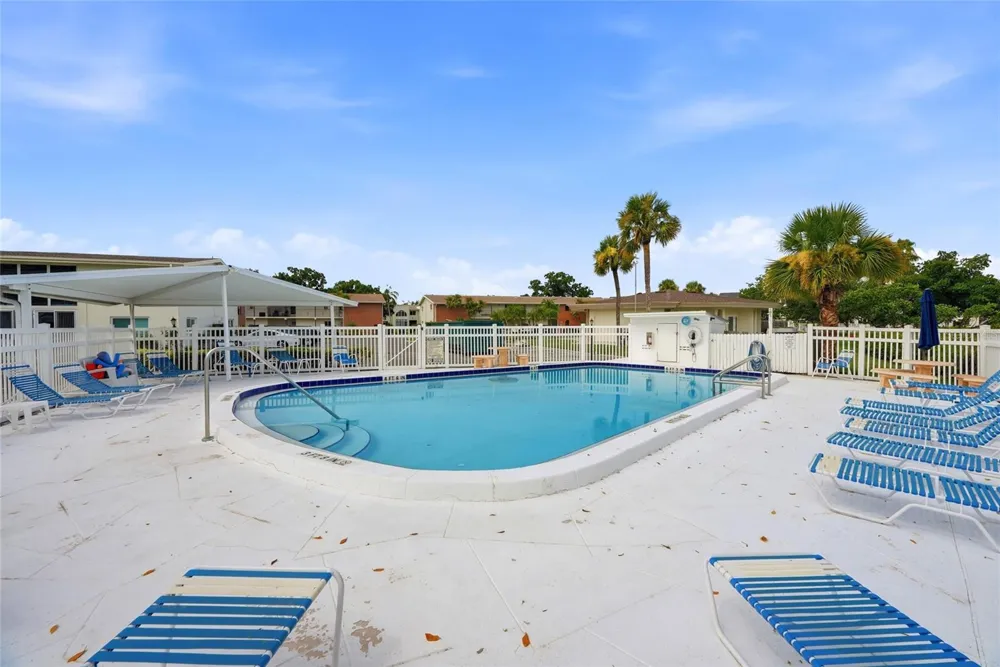 4570 OVERLOOK DRIVE NE #175 St Petersburg, FL 33703