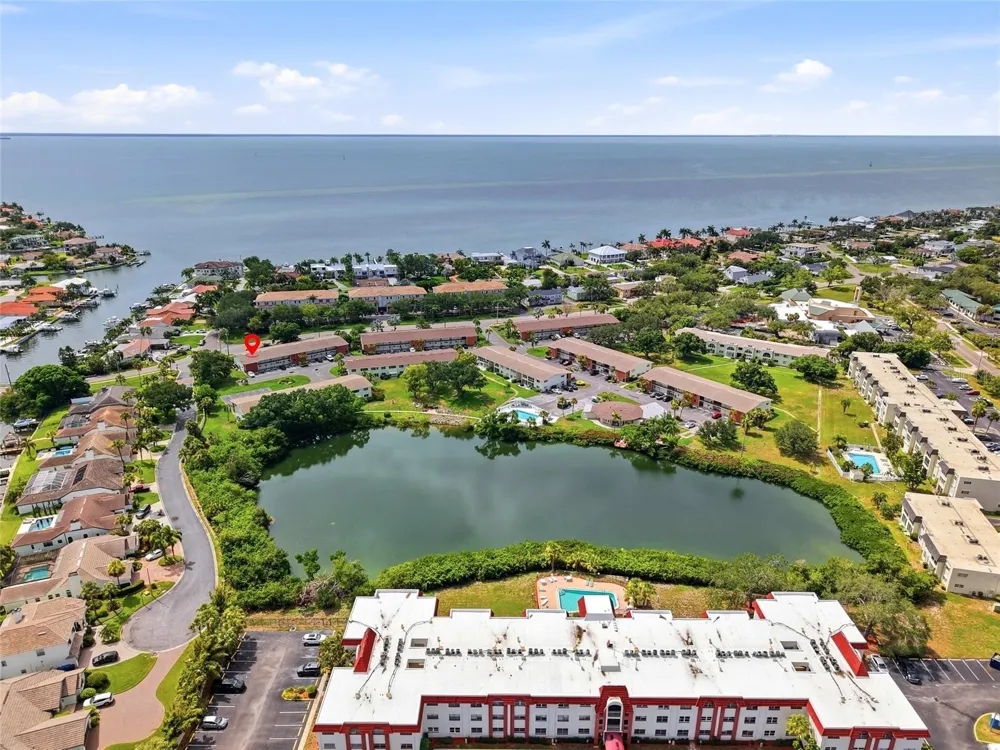 4570 OVERLOOK DRIVE NE #175 St Petersburg, FL 33703
