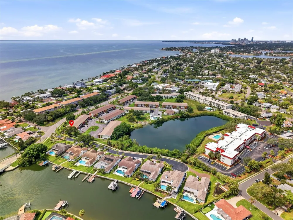 4570 OVERLOOK DRIVE NE #175 St Petersburg, FL 33703