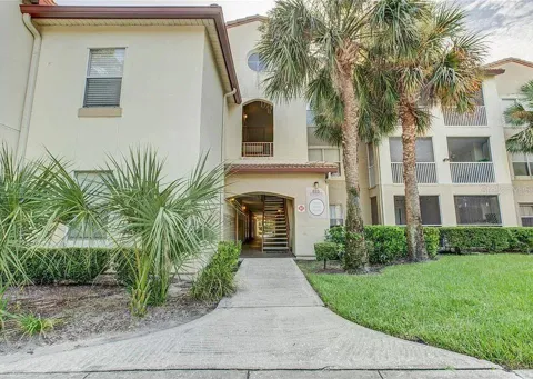 823 CAMARGO WAY #105