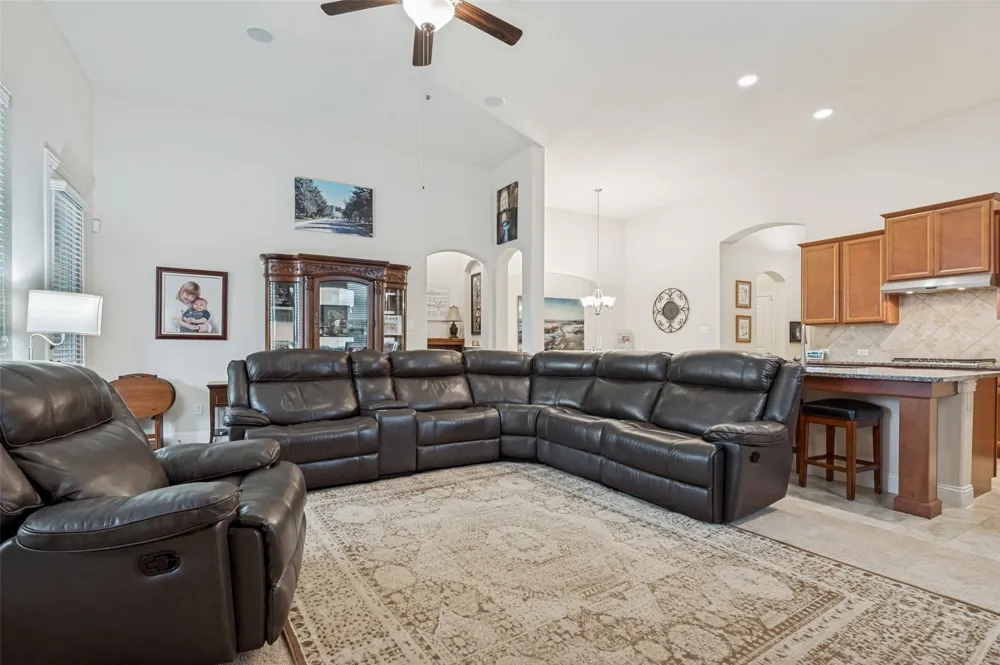 2810 Green Circle Drive Mansfield, TX 76063