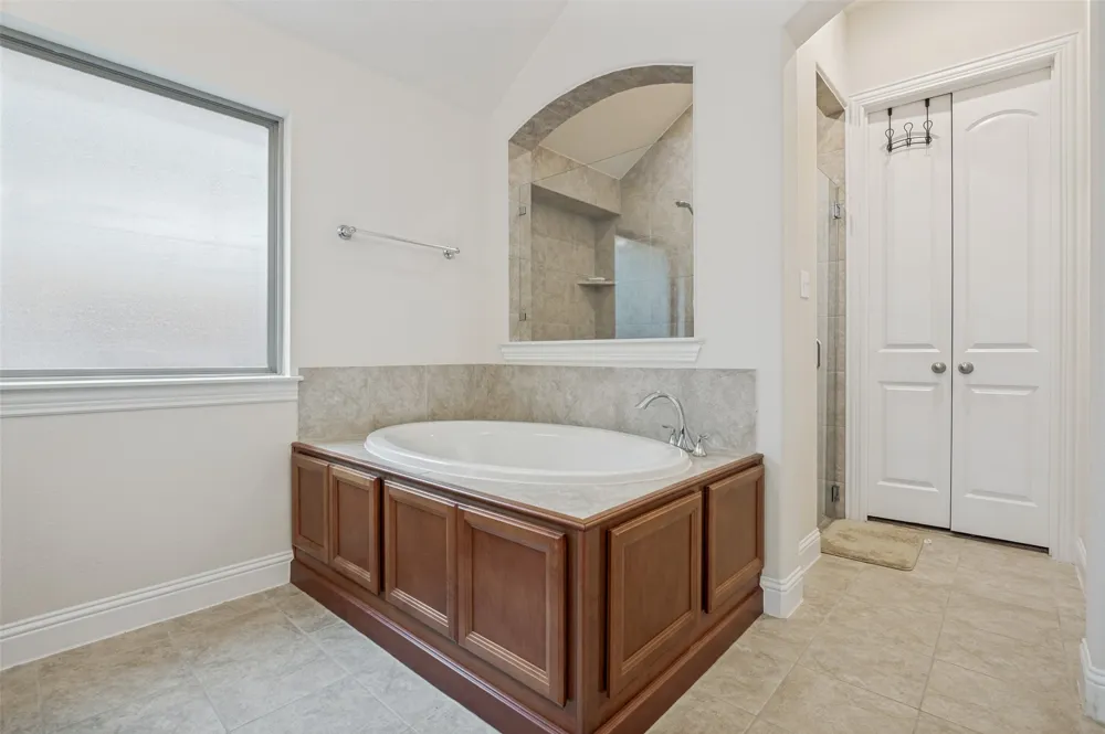 2810 Green Circle Drive Mansfield, TX 76063