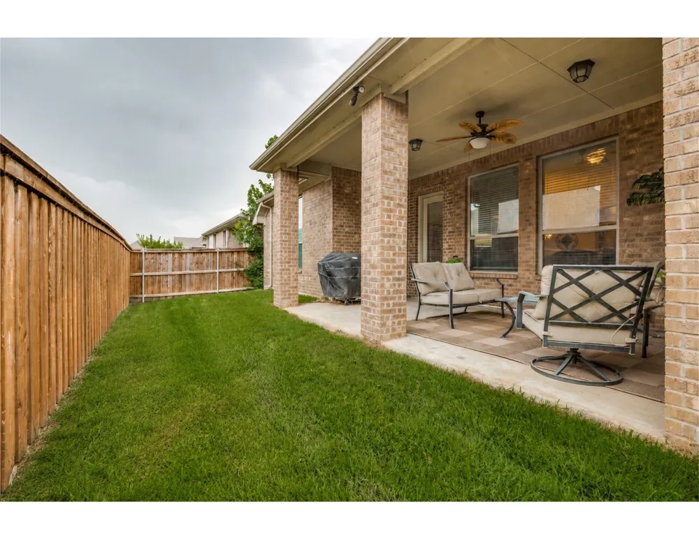 2810 Green Circle Drive Mansfield, TX 76063
