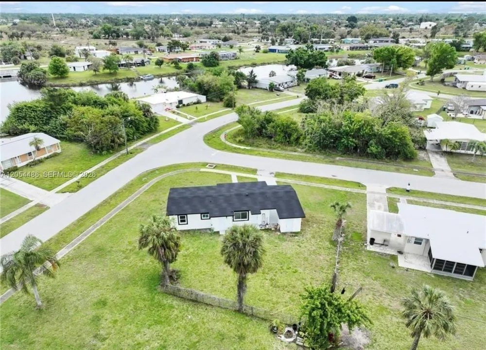 22258 Beverly Ave #22258 Port Charlotte, FL 33952