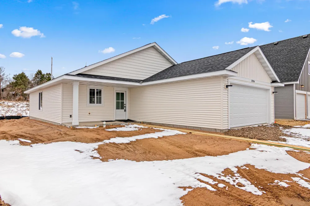 31706 Madison Road Lindstrom, MN 55045