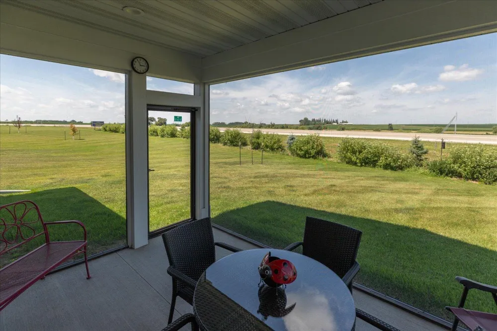 162 Sandstone Drive NW Eyota, MN 55934