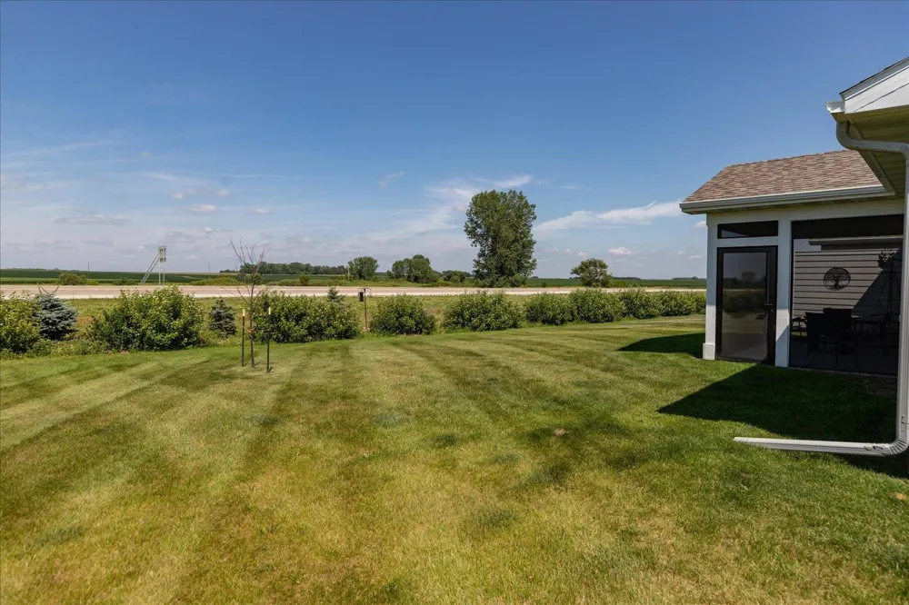 162 Sandstone Drive NW Eyota, MN 55934