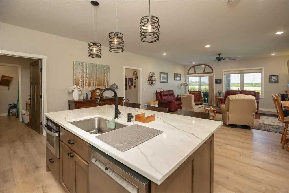 162 Sandstone Drive NW Eyota, MN 55934