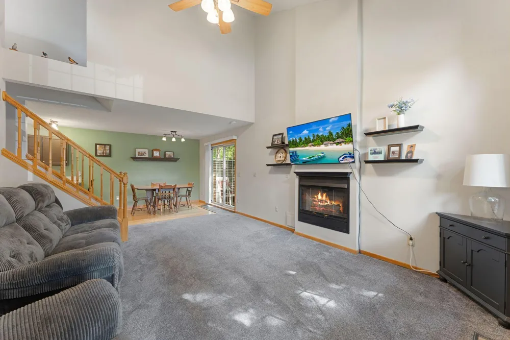 8438 Copperfield Way #78 Inver Grove Heights, MN 55076