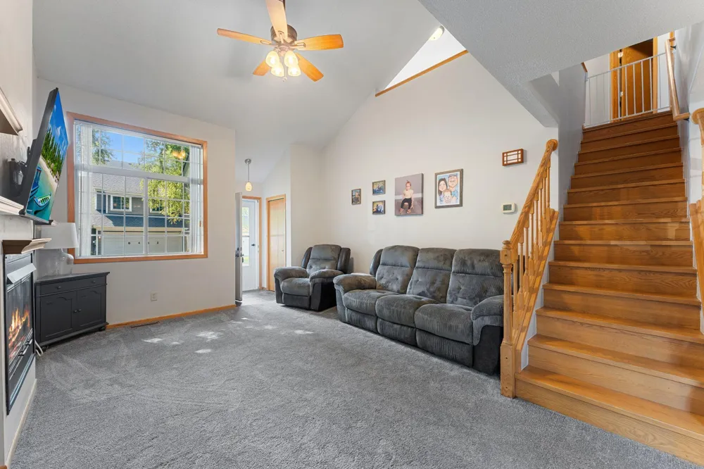8438 Copperfield Way #78 Inver Grove Heights, MN 55076