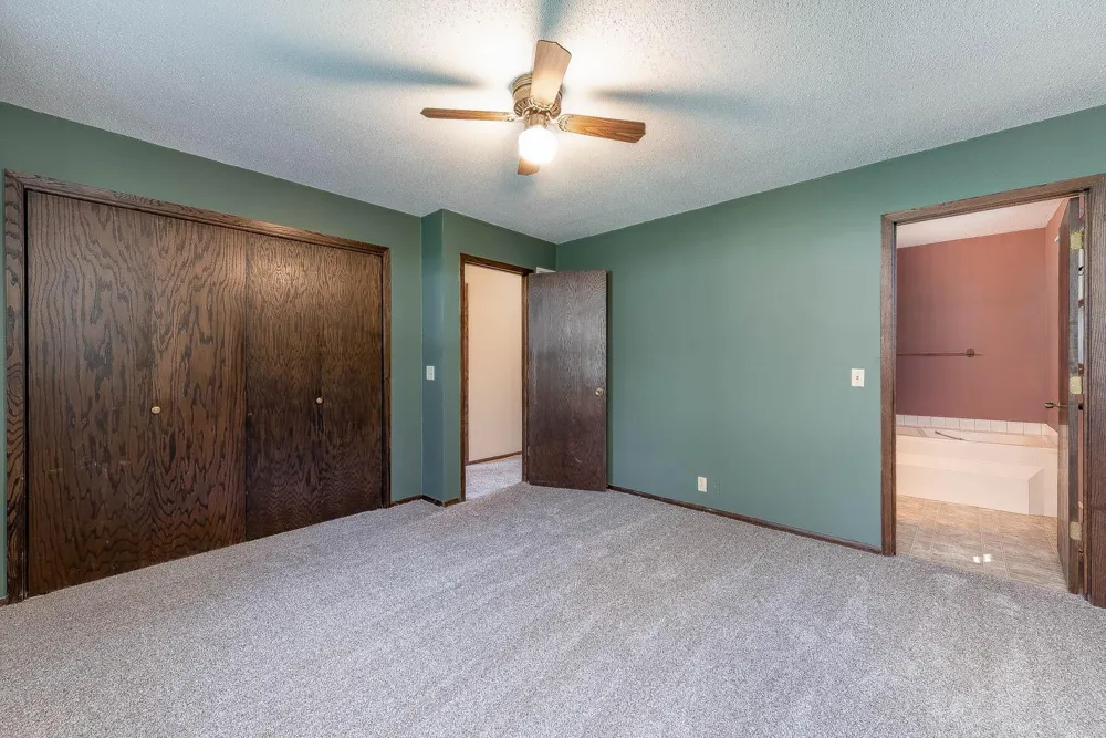 33385 Sibley Heights Lane Le Sueur, MN 56058