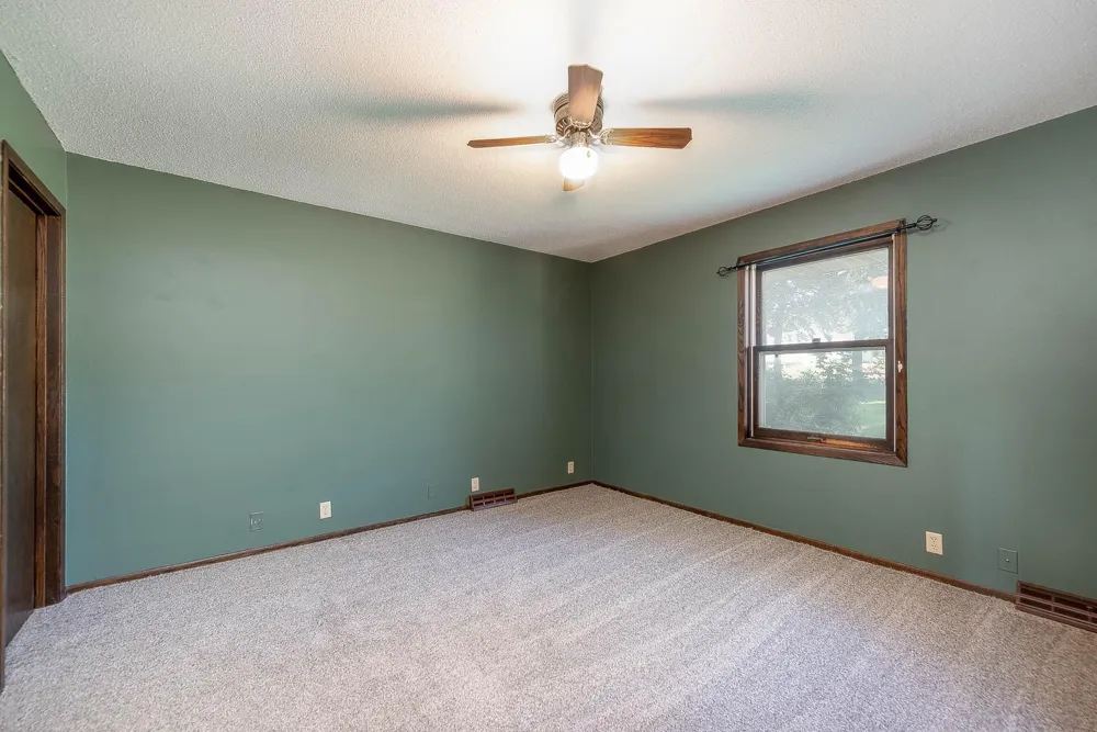 33385 Sibley Heights Lane Le Sueur, MN 56058