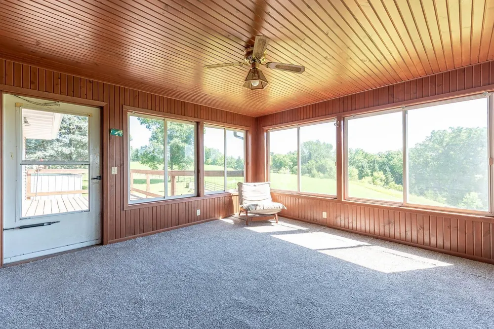 33385 Sibley Heights Lane Le Sueur, MN 56058