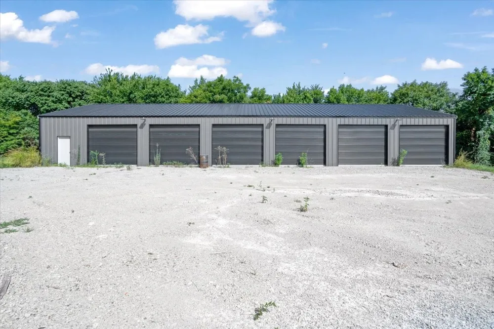 5367 FM-121 Van Alstyne, TX 75495