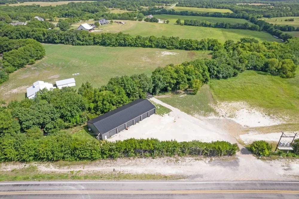 5367 FM-121 Van Alstyne, TX 75495