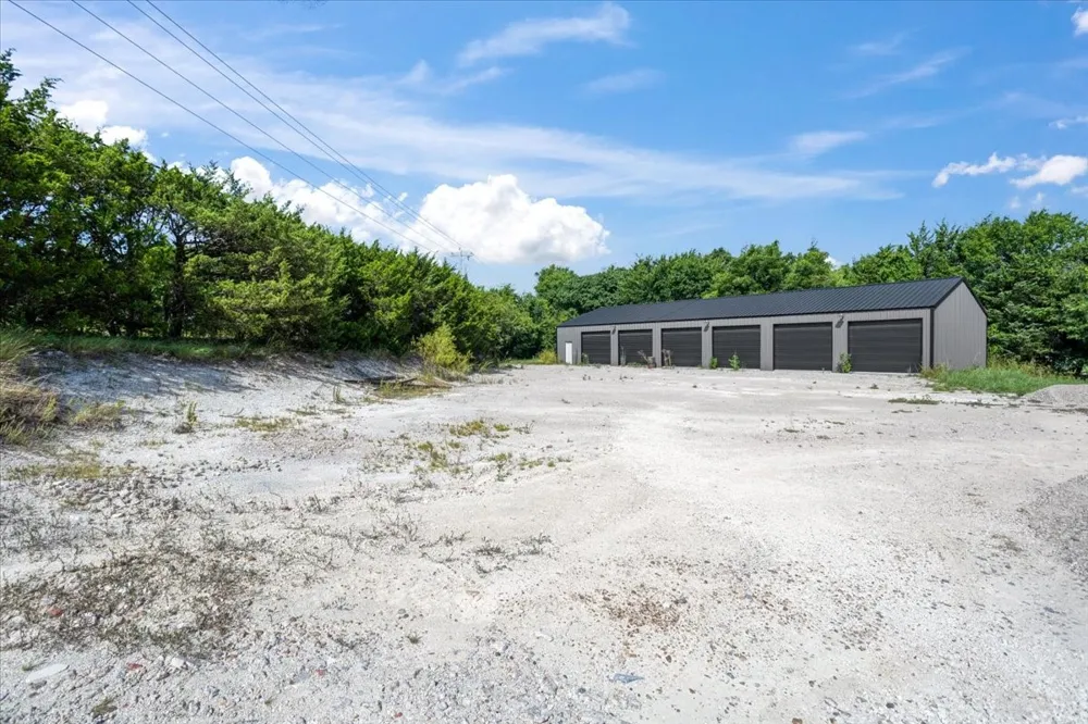 5367 FM-121 Van Alstyne, TX 75495