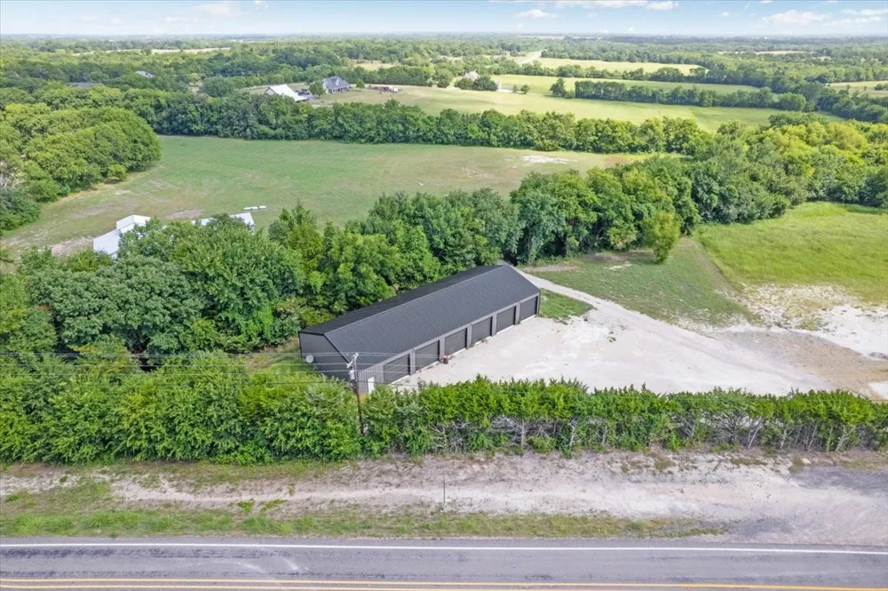 5367 FM-121 Van Alstyne, TX 75495