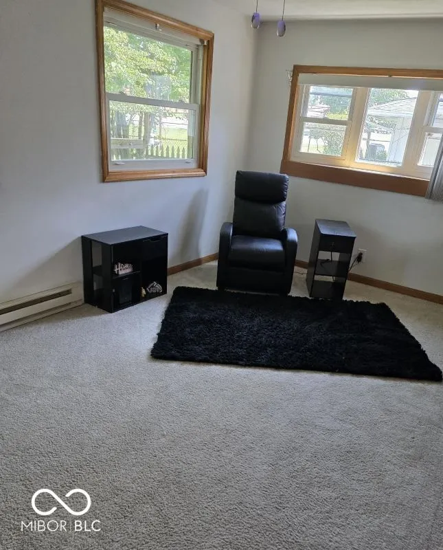 1615 Avenue East Street Elwood, IN 46036