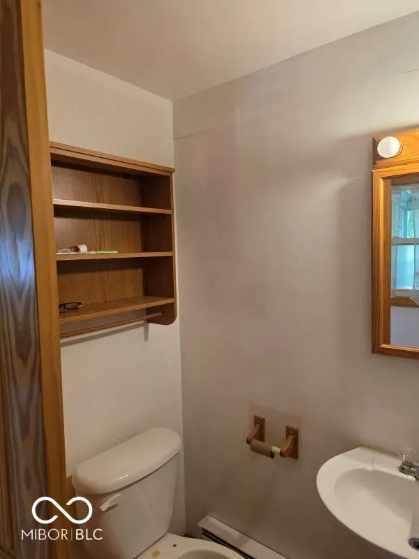1615 Avenue East Street Elwood, IN 46036