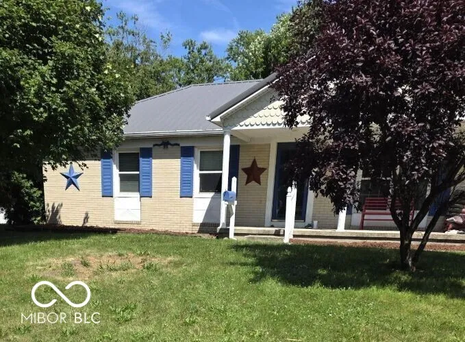 1615 Avenue East Street Elwood, IN 46036