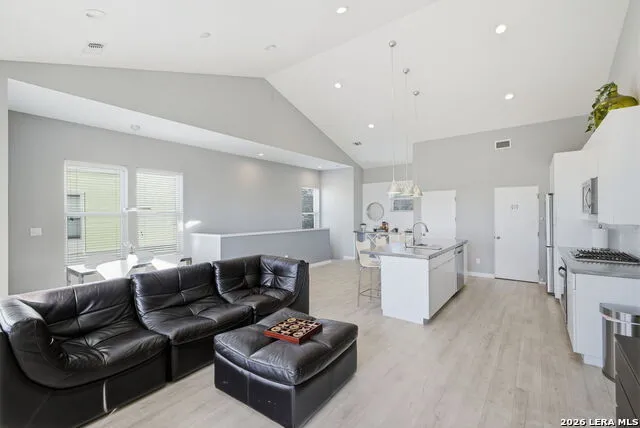 422 Hays Street #3 San Antonio, TX 78202
