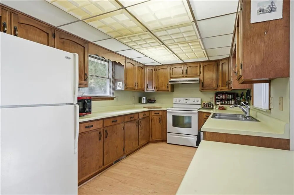 2325 Ridgecrest Circle Hiawassee, GA 30546