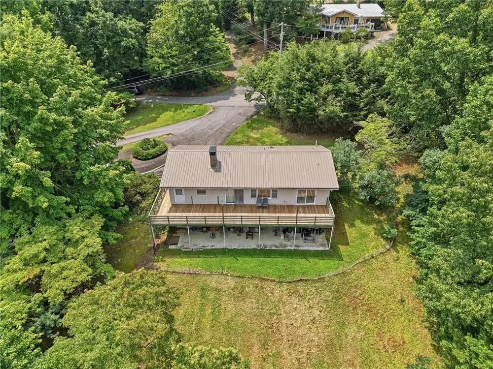2325 Ridgecrest Circle Hiawassee, GA 30546