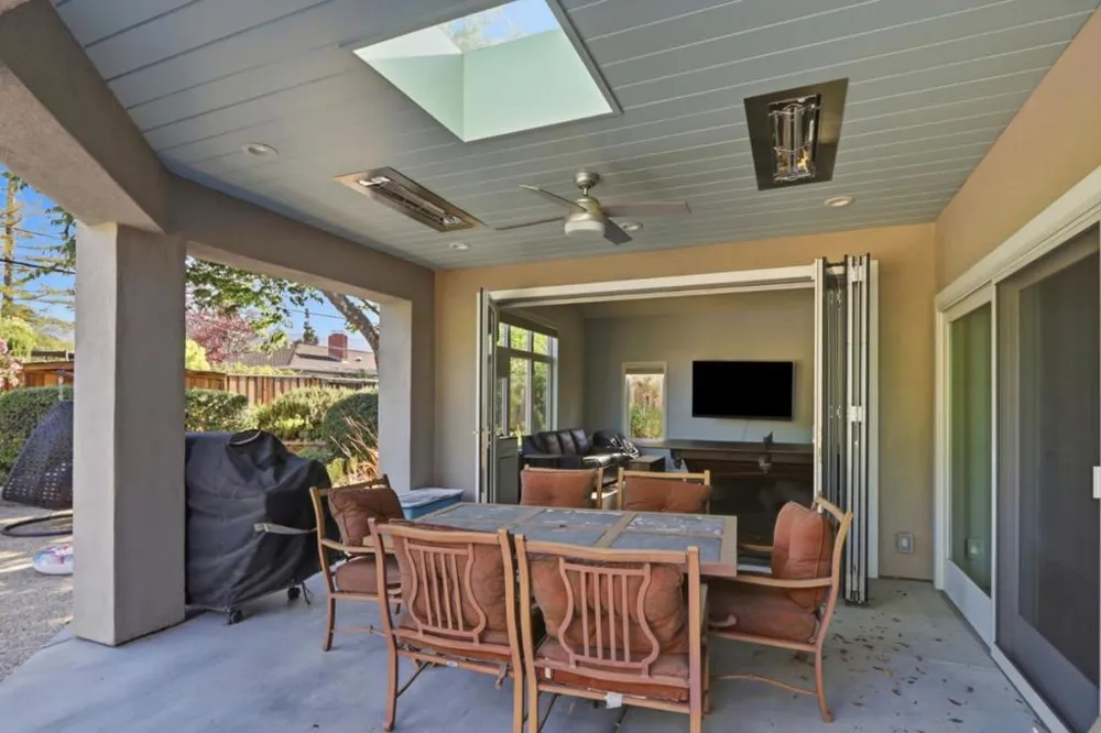 20234 Edinburgh Drive Saratoga, CA 95070