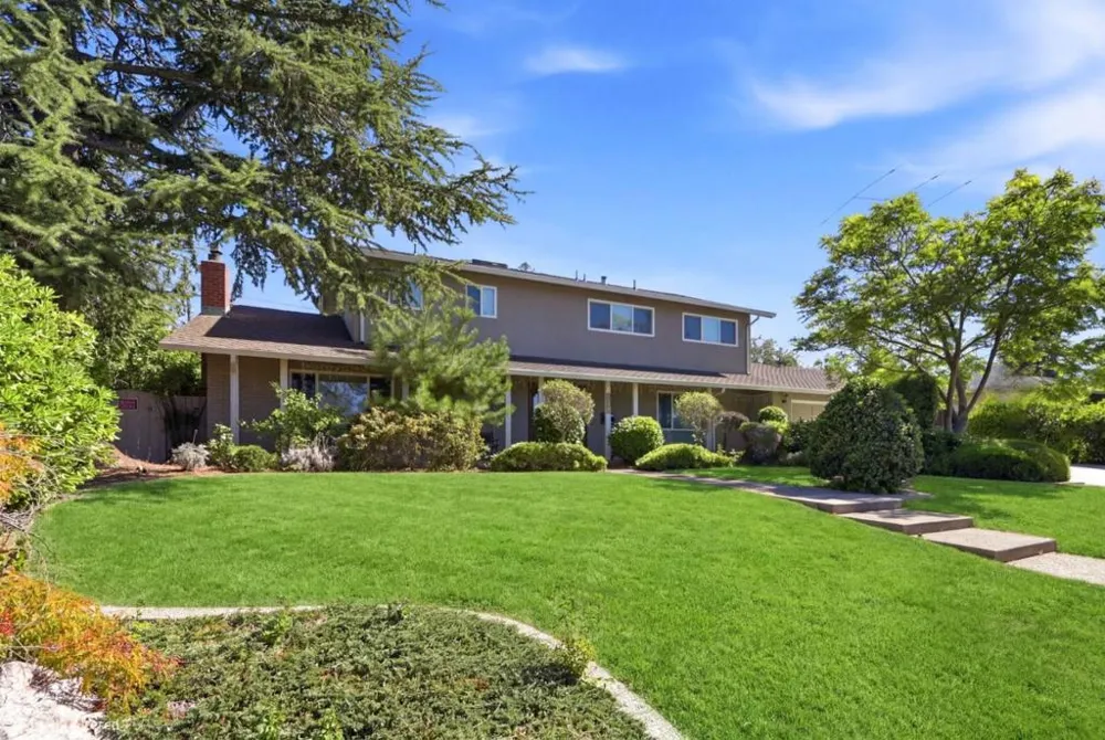 20234 Edinburgh Drive Saratoga, CA 95070