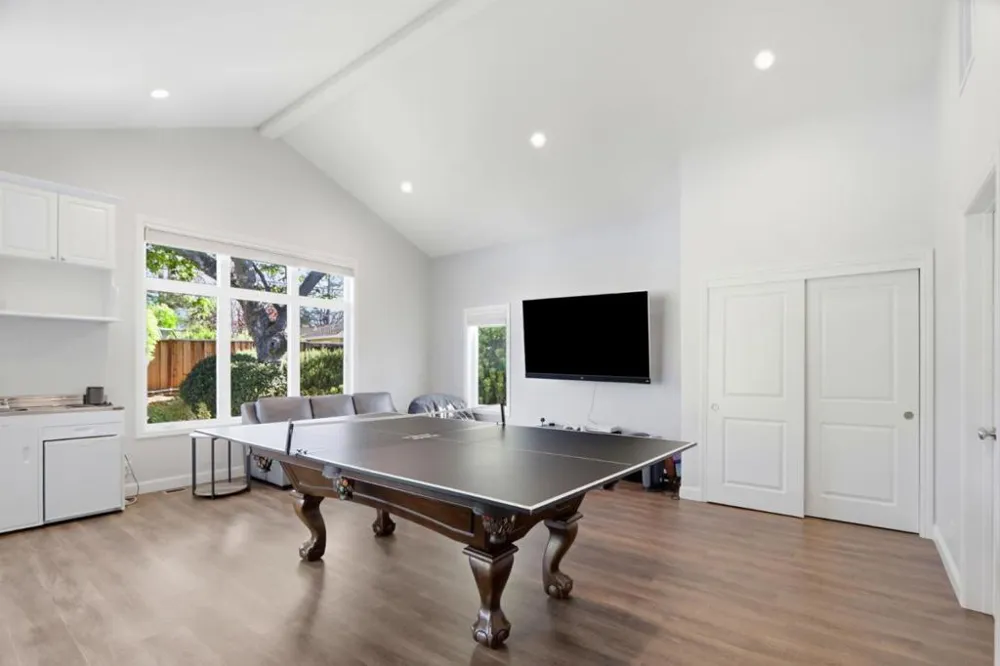 20234 Edinburgh Drive Saratoga, CA 95070