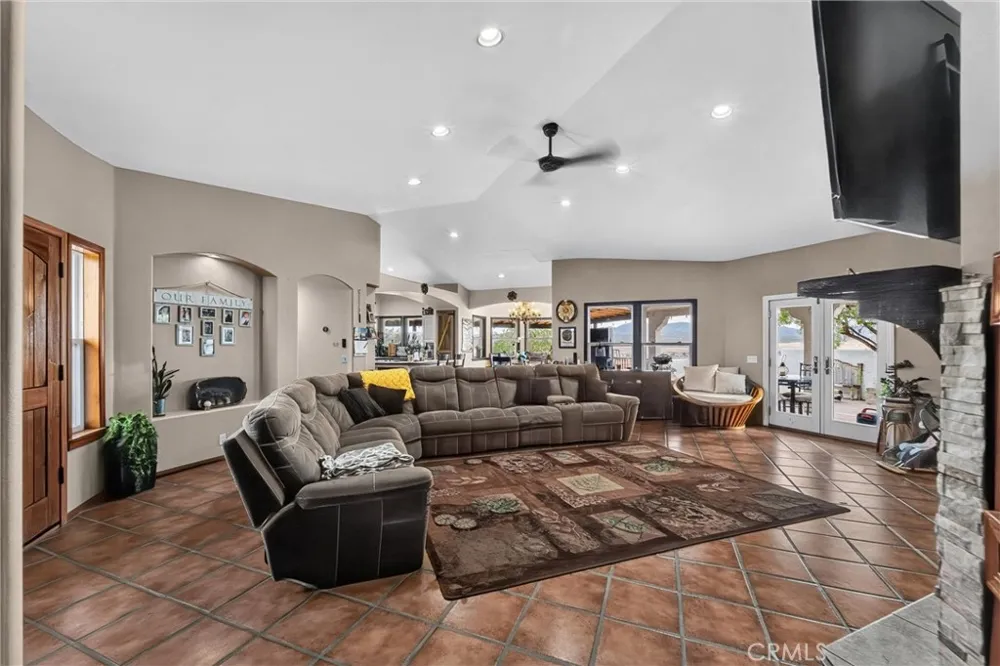 49185 Tomahawk Court Aguanga, CA 92536