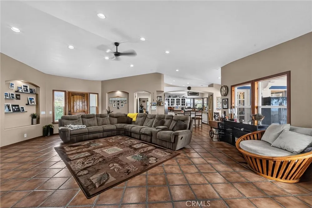 49185 Tomahawk Court Aguanga, CA 92536