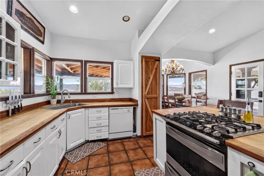 49185 Tomahawk Court Aguanga, CA 92536