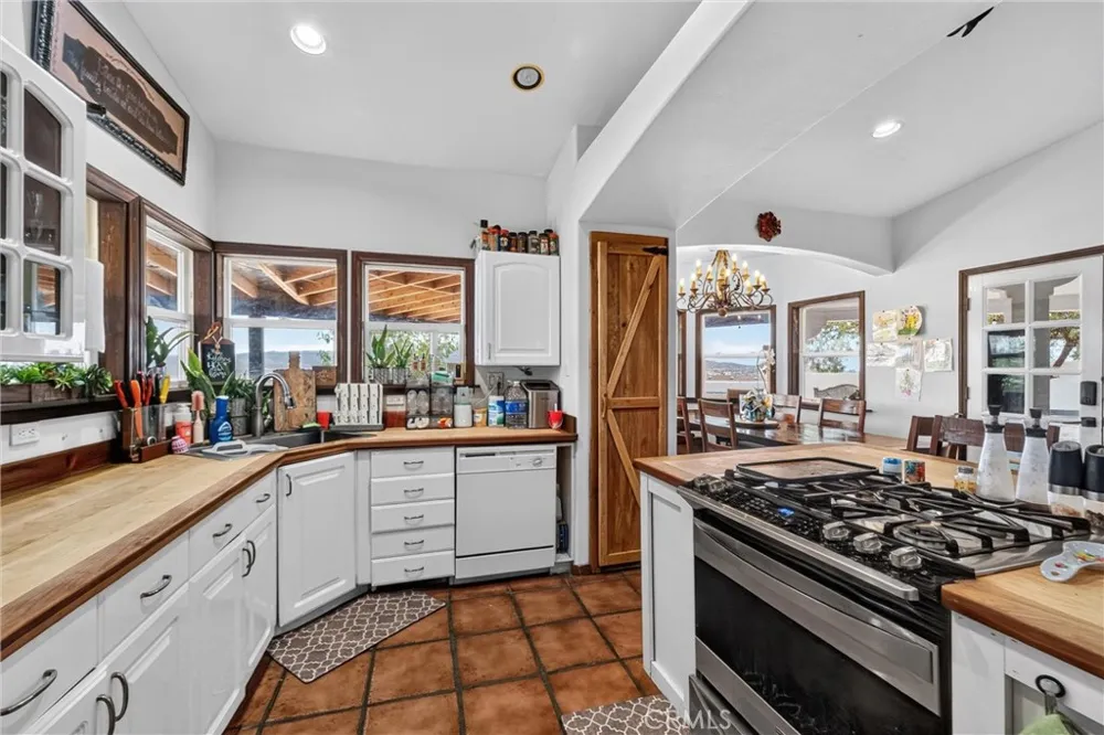 49185 Tomahawk Court Aguanga, CA 92536