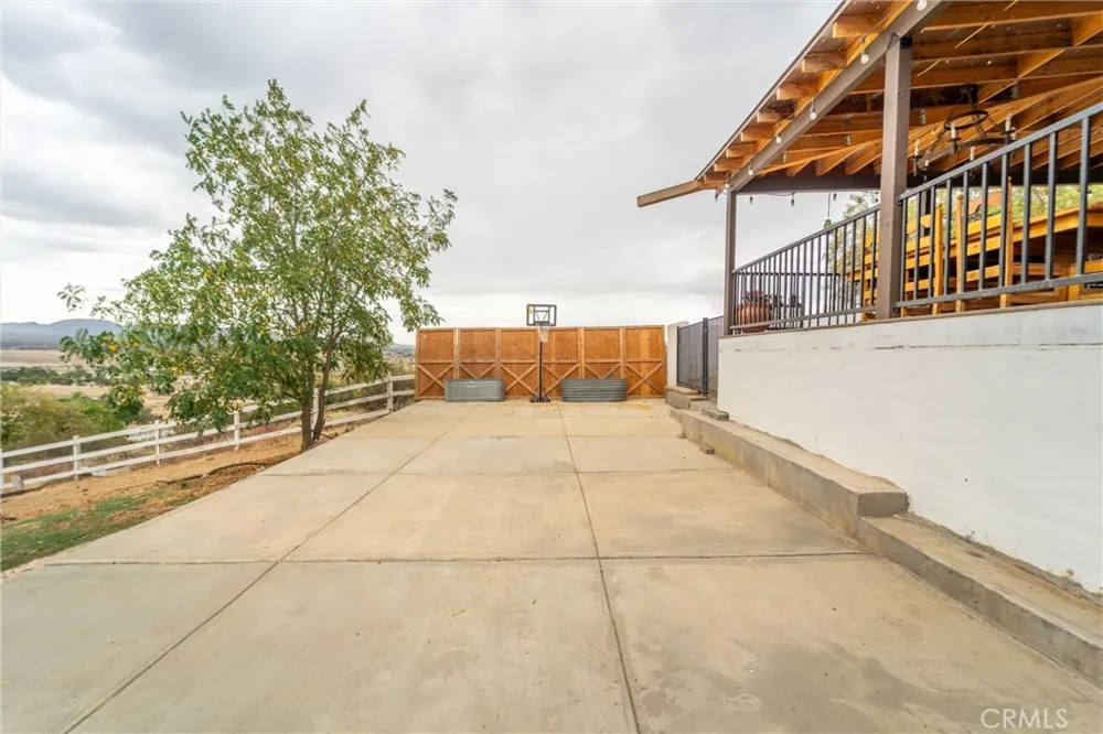 49185 Tomahawk Court Aguanga, CA 92536