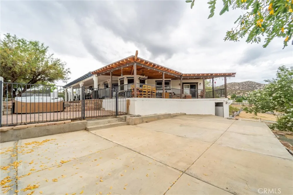 49185 Tomahawk Court Aguanga, CA 92536
