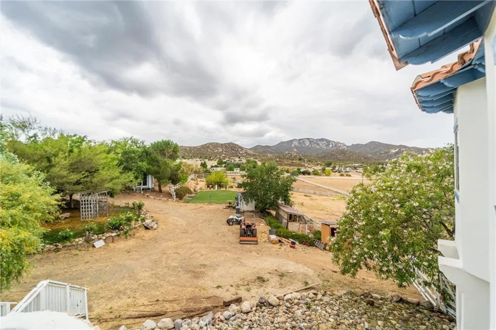 49185 Tomahawk Court Aguanga, CA 92536