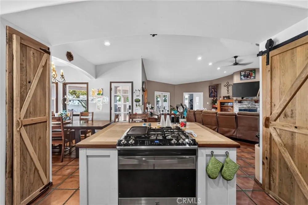 49185 Tomahawk Court Aguanga, CA 92536