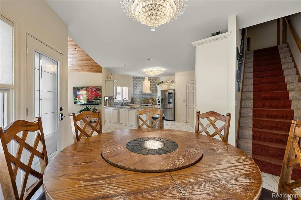 3460 Forest Meadow Court Saginaw Charter Township, MI 48603