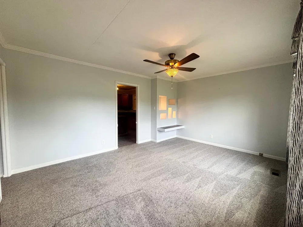 306 Brentwood St Hopkinsville, KY 42240